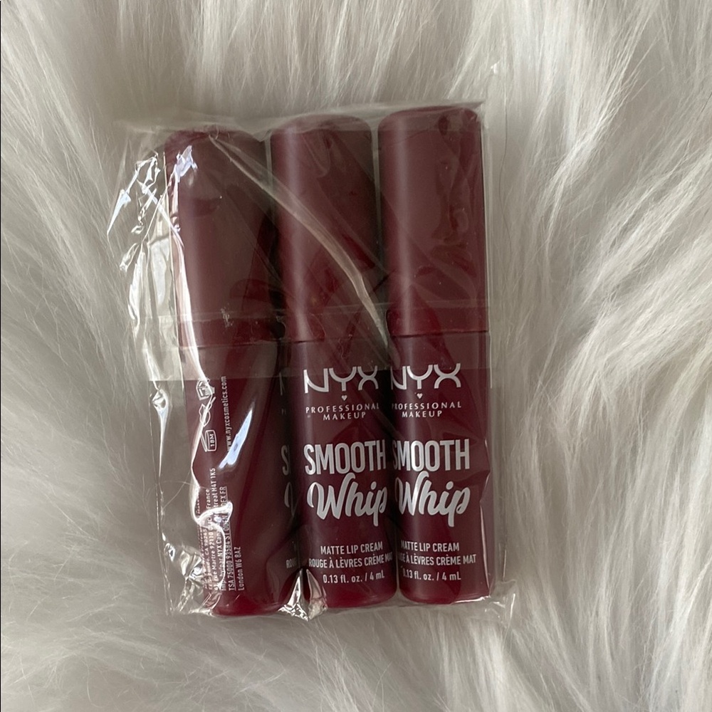 New 3 pack of NYX smooth whip Matte Lip cream velvet robe - Picture 6 of 9